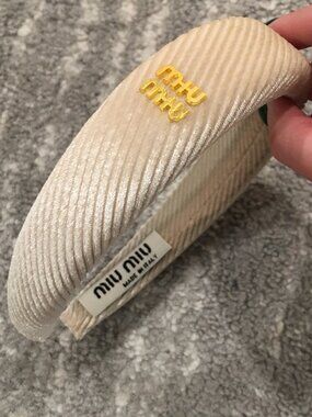 MIU MIU CREAM VELVET HEADBAND